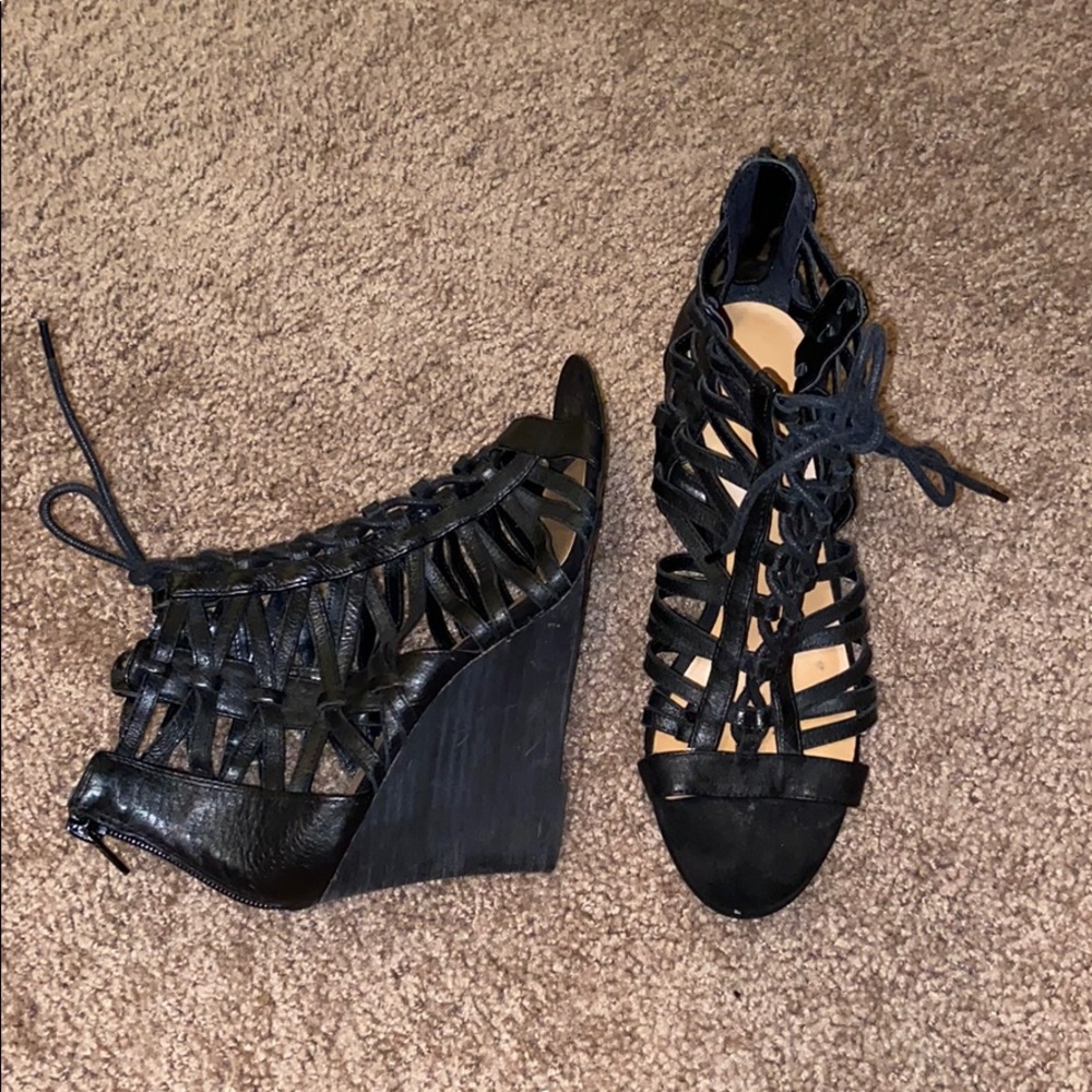 Nine West scrappy wedges